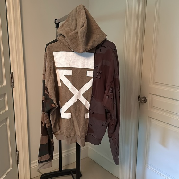 Off-White Reconstructed Camo Hoodie - Picture 4 of 6